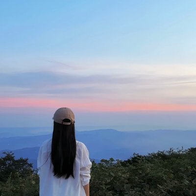AlianDini99's profile picture. By being yourself, you put something wonderful in the world that was not there before.