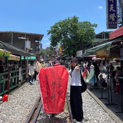 映画、ライブ、海、写真、旅❤️みんなが笑顔になる空間とモノを創れる人になる🌻✨ 関ジャニ🧡あいみょん💕バレー🏐🇯🇵🇵🇱✨