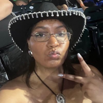 black, 21, they/she, ot7, ot8 - fan account