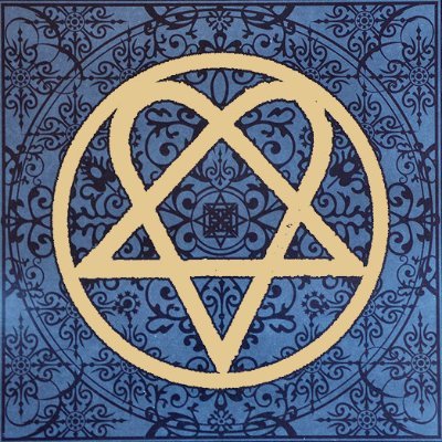 꿈을 이룬다는 성공의 결과보다는 자신의 행복이 더 중요한 것이 아닌가 생각한다. -CROM / Evil cannot create anything new, they can only corrupt and ruin good forces have invented or made. -Tolkien