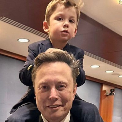 Son of Elon Musk. Self Media. 🇺🇸❤️MEGA I'll never speak ill of my Dad. Stay safe, God Bless America 🇺🇸