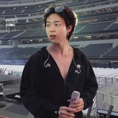 Account fan of @BTS_twt & ติ่งนักแข่งโปรลีก rov | ทล.ค่อนข้างปนกัน กรุณาเช็คก่อนกดฟอล ( @_wednsep )⠀ ⠀ ⠀⠀⠀ ⠀ ⠀ ⠀