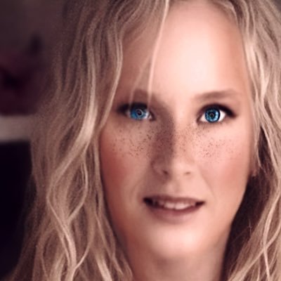 ABarefootArtist's profile picture. Art inspired by Swedish heritage, colored by nature, using eco-friendly materials and featuring Nordic pagan themes.