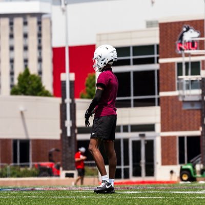 Class of 28||WR/CB/FS|HT6’0 WT151||kankakee high school ||@CoachHo|| Contacts||224-716-1421/bukawhitfield@gmail.com