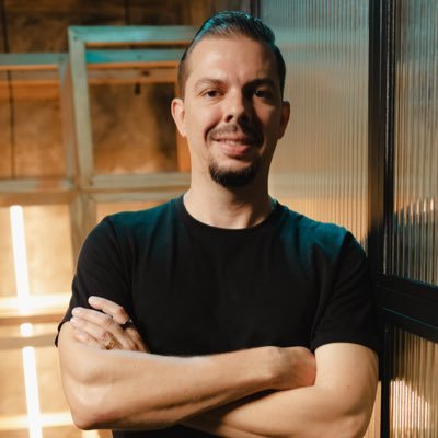 Co-founder & CTO RD Station @ResDigitais. Endeavor Entrepreneur. Java Champion. MSc in CS. Dad2