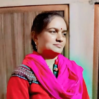 latadavi61912's profile picture. 