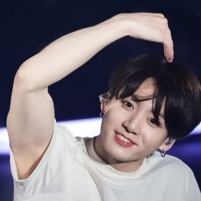 Perhaps, instead of loving someone else, it is more difficult to love myself. Let’s be honest and admit what we have
🐨🐹😺🐿️🐥🐻🐰
Antis🚫|Solos🚫|Multis🚫