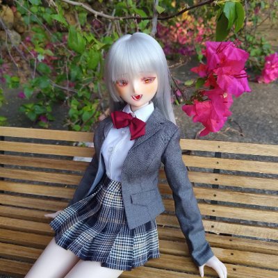 台灣人~~
假面豆豆自爽團長
團員
MIKU醬 .雪音.妮妮.詩詩.兔醬.薇薇.寶寶
Q醬.白白.星星....
以上
