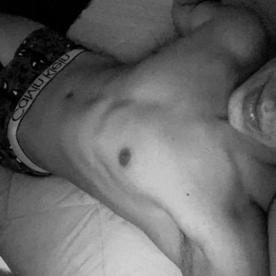 chel_H0t_'s profile picture. ‧₊˚🎸✩ ₊🍆˚⊹ 20 CM DM para ver mi pene, colageno de 1️⃣7️⃣