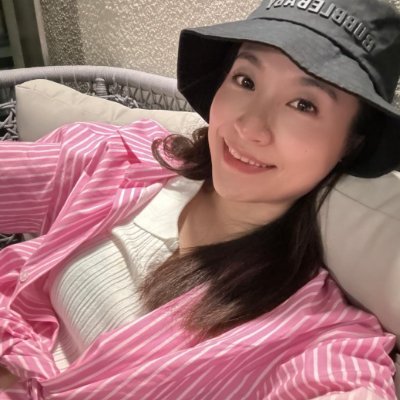 girl who loves life and is positive, likes to play golf, yoga and other sports and also likes cute little animals