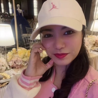 minikitty_1103's profile picture. 🔮I SEE YOU 👁️