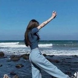 Eaquoudi346923's profile picture. 