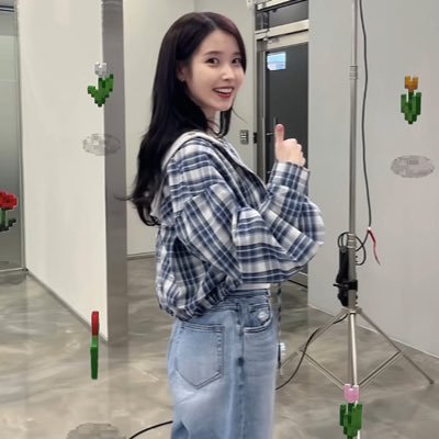“내 이름은 유애나, 낼도 낼모레도 누가 뭐래도 나는 유애나💜” 유애나 • 미유 IU💓f(x)