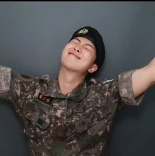 jooniethecool's profile picture. Welcome back, home
7/7