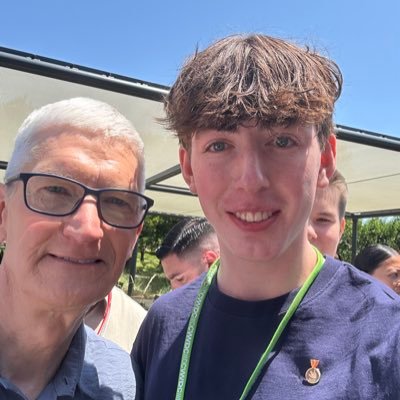 18 y/o – Developer of @FCPrizee with over a million downloads – 2023 SSC Winner – Get PridePapers now: https://t.co/8ZitNWnGZQ