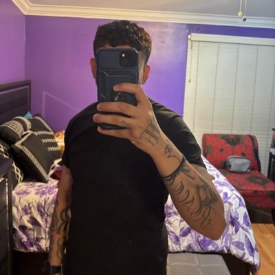 imthatguyx2's profile picture. No Weapon Formed Against Me Shall Prosper🙏🏼