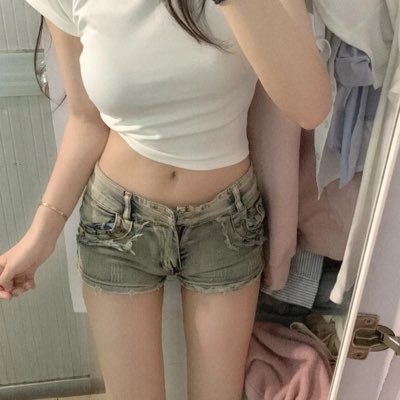 QOVGNAVG7E94336's profile picture. 真的好喜歡玩肌肉小狗⋯⋯ 壯壯ㄉ身體玩起來就好騷