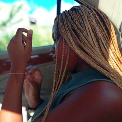 Do everything with love💕
Fun enthusiast
👩🏾💻
Stop lurking and just follow me already