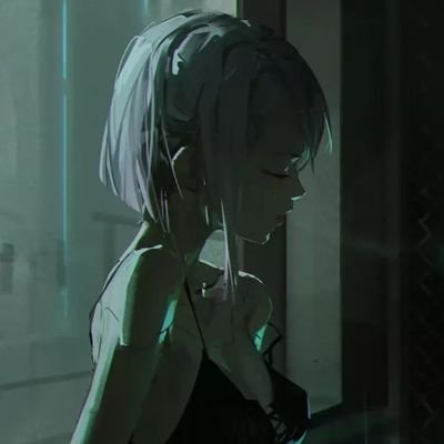 24 y.o.
Married.
Alter main.
U=ma².
E-girl/vampire aesthetics.