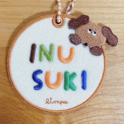 勉強記録アカウント📚。メーカー勤務。チラシ、紙面などの販促物制作担当。現在Webデザイン勉強中2025年6月〜。CFオン11期(6/18スタート)いぬがすきです(アイコンは自作)