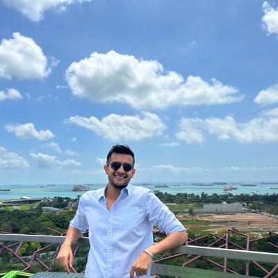 divshah17's profile picture. All the way up