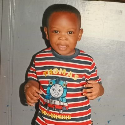 Weiny3nipa_'s profile picture. my father is a serious man!