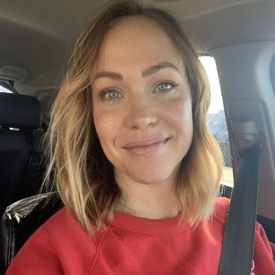 ElifHarkin1's profile picture. 