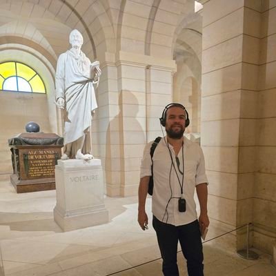 Rescatando a Voltaire. Una defensa de la Ilustración y el viejo sueño de la Razón. Médico y lector tiempo completo. Sociólogo a ratos. Amo la filosofía. ATEO