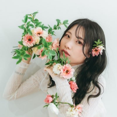 BLOOMOON読者モデル🤍フリーモデル👠たまにウォーキング講師💃背中を押してもらう側から押す側に🕊𓂃𓂂𓏸お仕事依頼等はDMまで