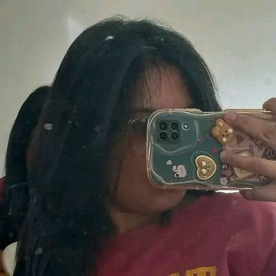 AnacilR20290's profile picture. seventeenaholic