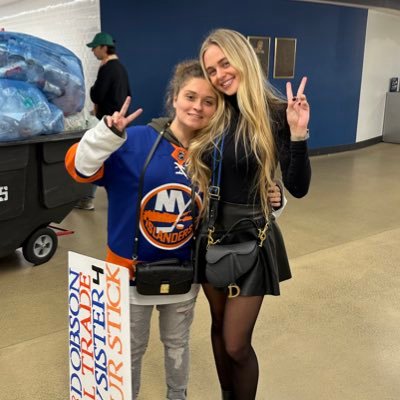 Twitch_uhlexiii's profile picture. 18 | president @SarrowGG