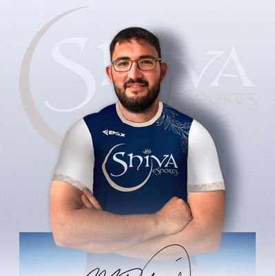 Defensa Central en clubes pro en @ShivaeSports_ y @EVFGETAFE
Malagueño 💙💙
🔝4 Ascensos , , 1 Liga Vfsl 🏆 , 1 Liga @Official_EVF
Ex de @PRGRN_eSports