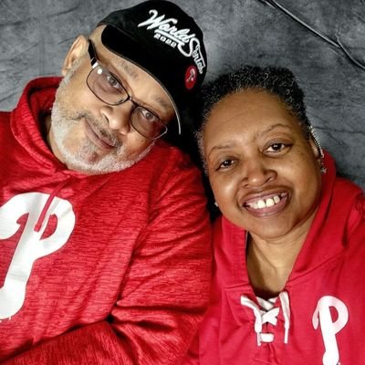PHILLY girl! Loves God, my hubby @Tallmanwalking, kids & grands. Line dancin Paparazzi. EAGLES/PHILLIES/SIXERS/FLYERS fan & tailgater! BRAIN TUMOR SURVIVOR 2011