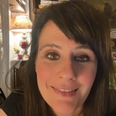 bettagobbi's profile picture. La vita è un viaggio, viaggiare è vivere due volte.