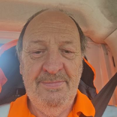 I'm single man and I'm divorced over 10yr I'm here looking for someone who really wants to get married with me