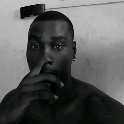 Lankylewy's profile picture. just rapping & inshallah////Up the Chels 🥂⚽️🟦