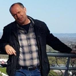 MixailMixail7's profile picture. Physicist at high school ...πήρα την πέτρα και τη λάξευσα είδα τη μορφή να βγαίνει και τη λάτρεψα...