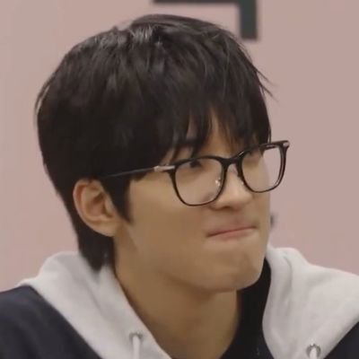 caratwavez's profile picture. 
