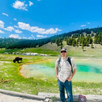 #NapaValley #restaurant professional, #Reggae lover, #Poet #seventhdayadventist #NationalParks #Hiker #AdventureLover #patriot 🇺🇸 ❤️💛💚 🏔️