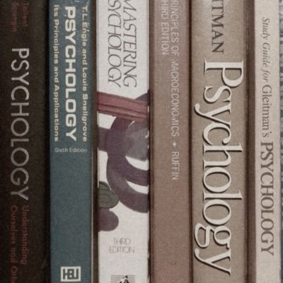 psychology, people, and a bit of overthinking ✨