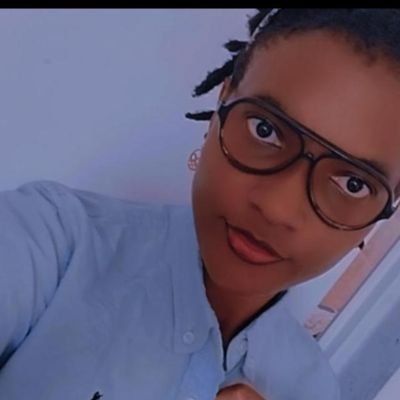 irene_iren63433's profile picture. Manchester United fan, Simplicity is the key to happiness 🤣