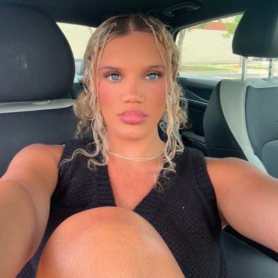 26’ // 5’7 SG // email: zoenation44@gmail.com // phone #: 918-564-1178