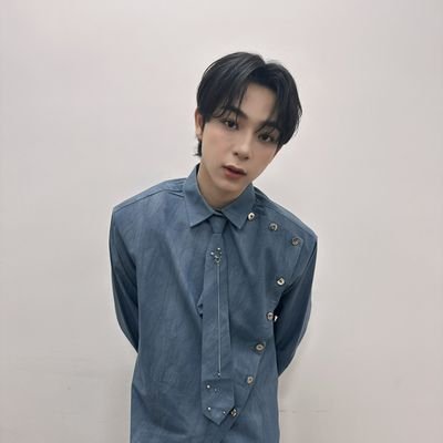 phetlada037's profile picture. bas🏀maxky🐢 #6CODE 👍😁🤏#bbasjtr  #maxky_rp
#บาสเด็กอ้วนที่แท้จริง #แม็กกี้บาส
#maxkybas | THIS  CITY🌃