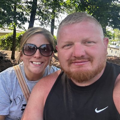 EstesBritt96132's profile picture. 