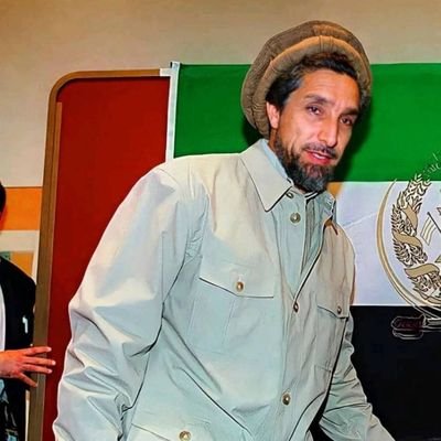 یک روز پرتو زحقیقت دمیدنی است
وین ظلمت عظیم ز دنیا زدودنی است