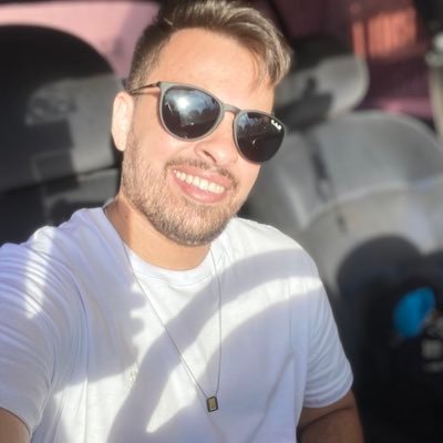 Não tem nada de interessante aqui, mas sigo falando. Instagram: @jhonathanzuquim @Seahawks ❤ @corinthians ❤️