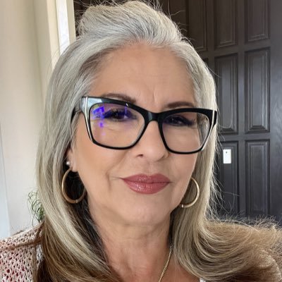 liberylyds's profile picture. a forgiven dgter of the king, Jeremiah 29:11, Mama Bear, Pacu Nurse 💃🏻🌺❤️‍🔥✝️💎