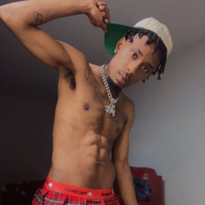 Twinlovinnothot's profile picture. Verse Daddy 💦🍑🍆