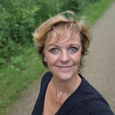 Annelies42's profile picture. Zelfstandig adviseur en programmamanager|Hart & Zorg voor samenwerking 🧡|Bruggenbouwer die de mens de medemens laat ontmoeten|Geboortezorg| Trotsetweelingmam|