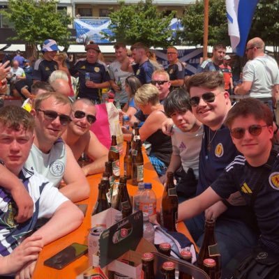 jak_094's profile picture. Bruce Forsyth is doing the tango in hell